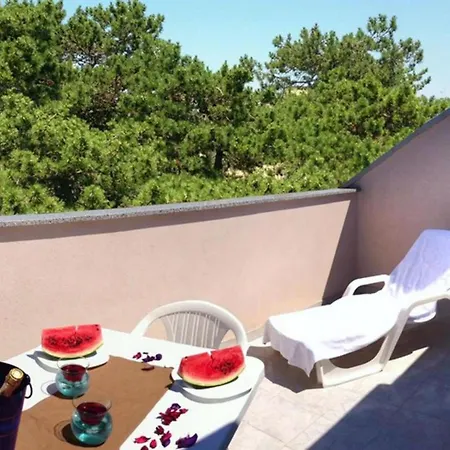 Functional Flat In A Modern With Pool Appartamento Bibione