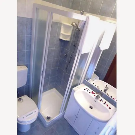 Functional Flat In A Modern With Pool Bibione