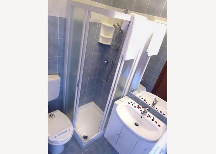 Functional Flat In A Modern With Pool Бібіоне